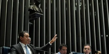 Congresso aprova marco da eólica offshore com incentivo ao carvão